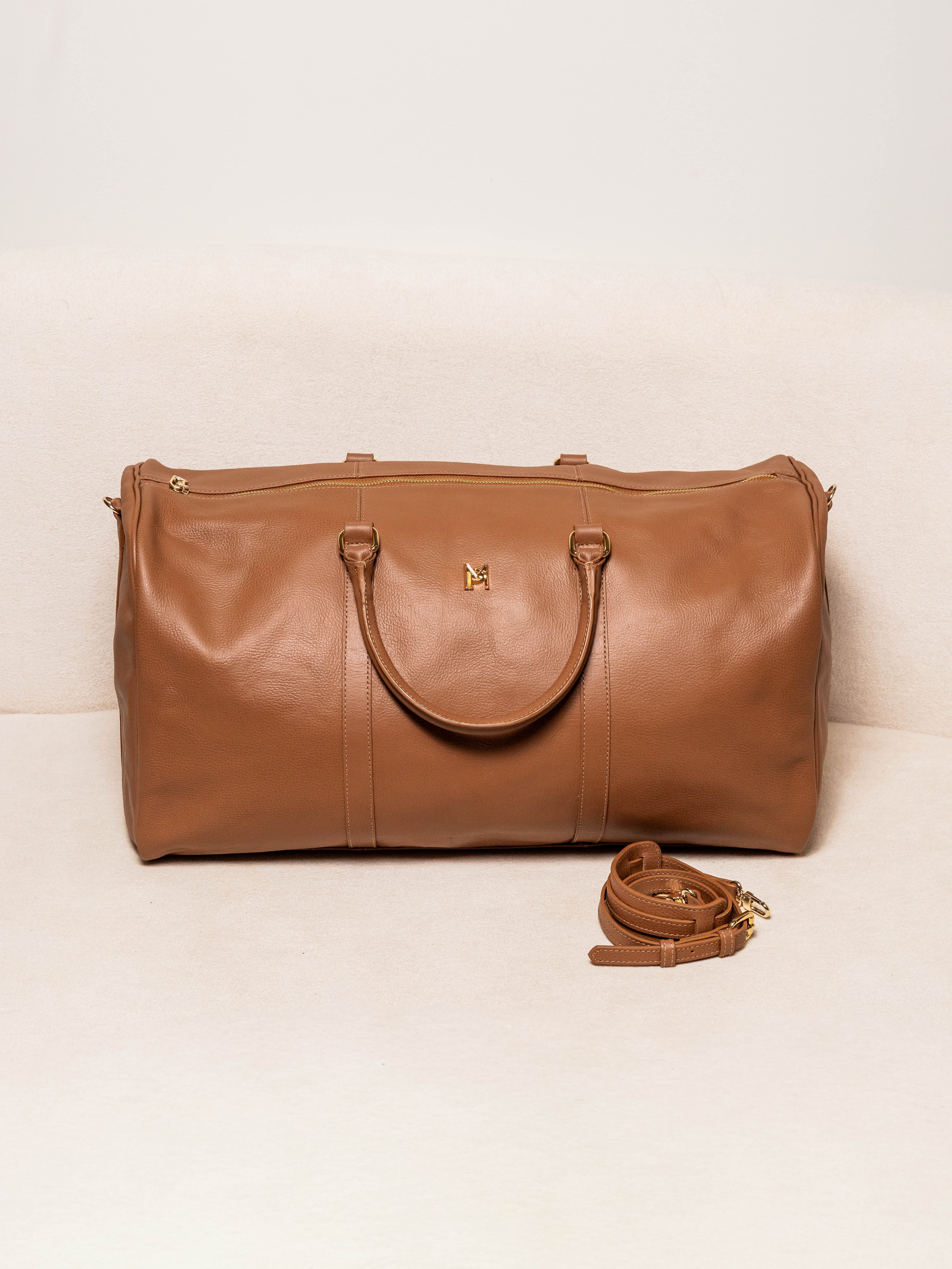 MALA TRAVEL DE MÃO DE COURO LEGÍTIMO CARAMELO