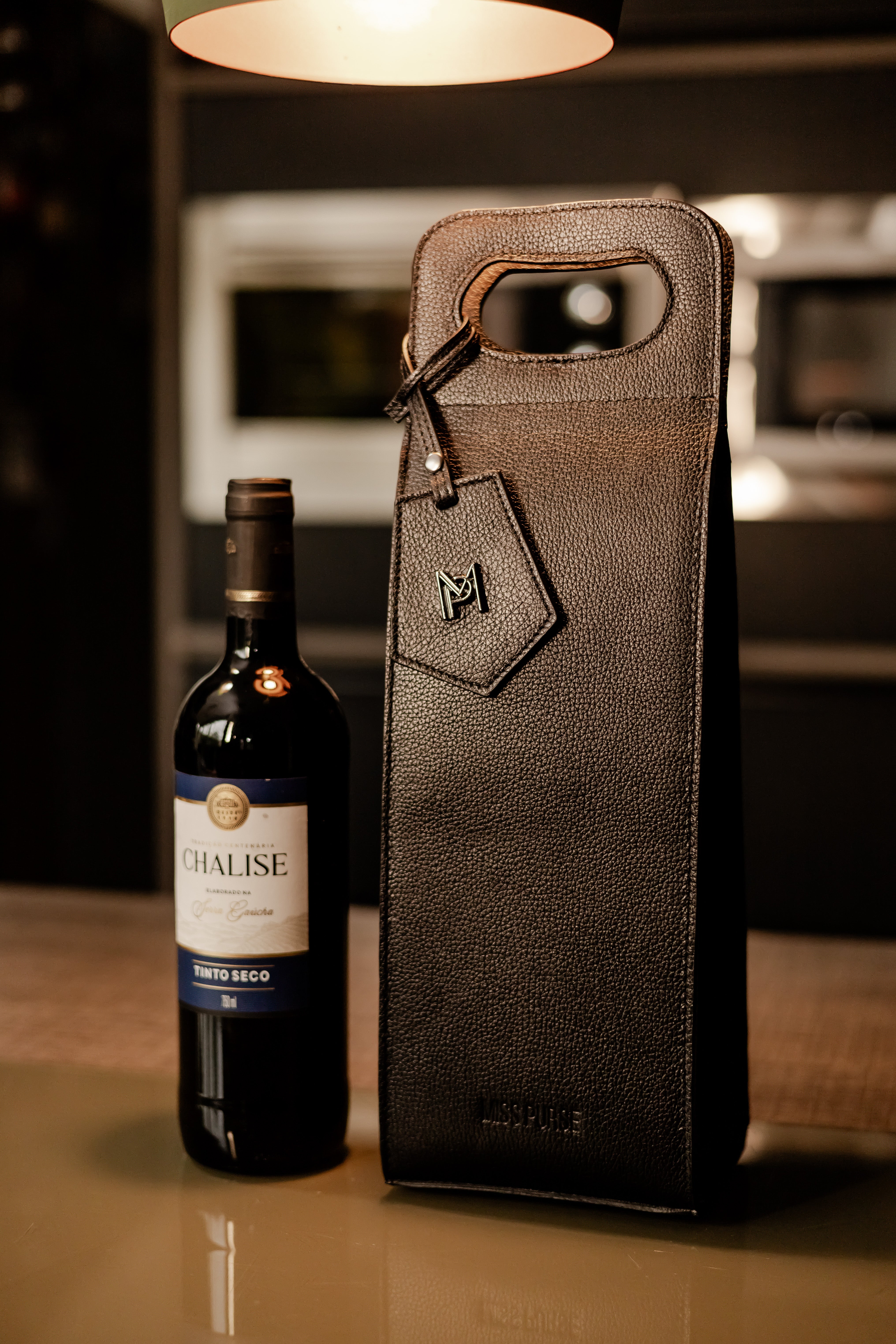 Porta Vinho de Couro Legítimo Miss Purse