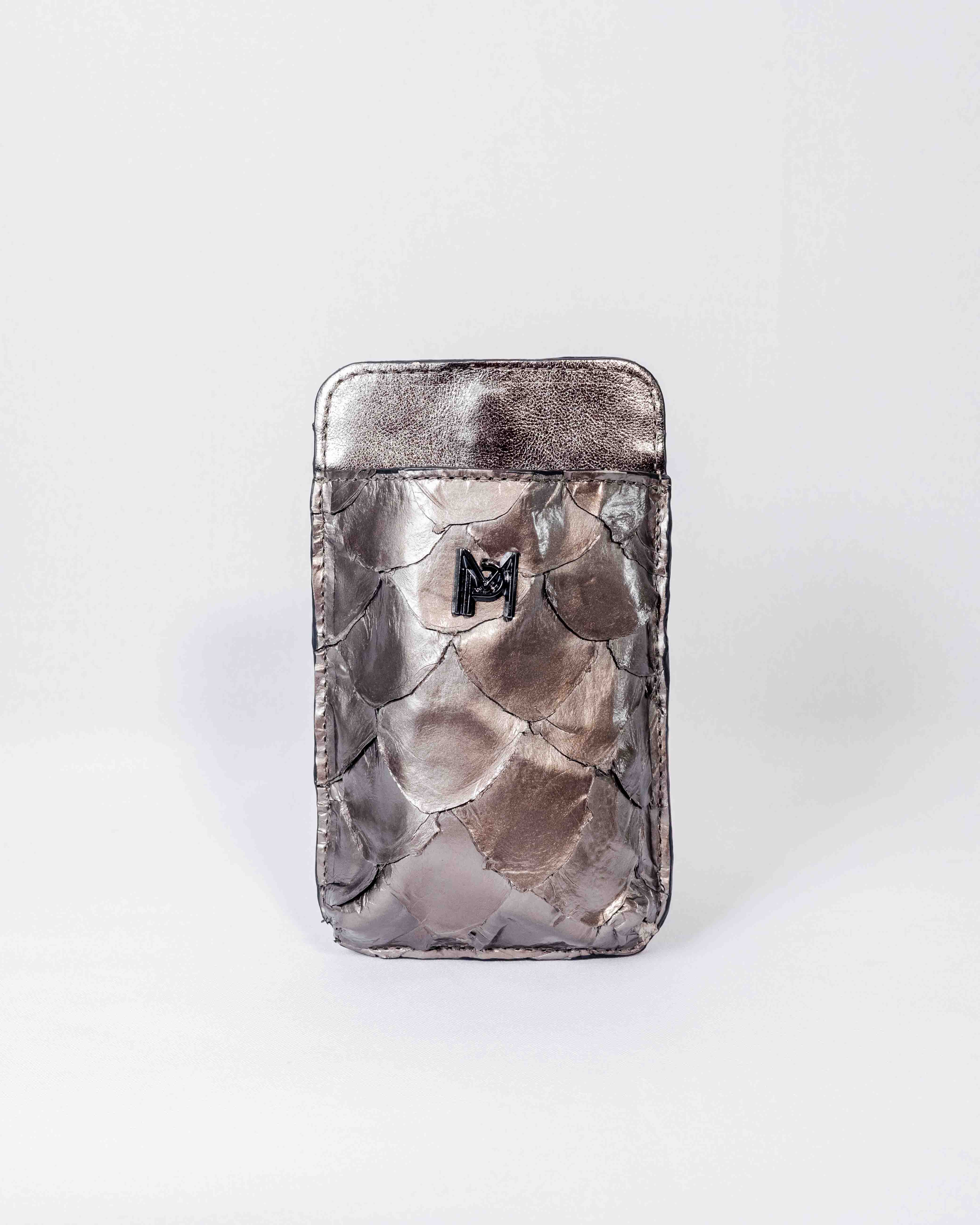 BOLSA PORTA CELULAR DE COURO PIRARUCU SOPHIE GRAFITE