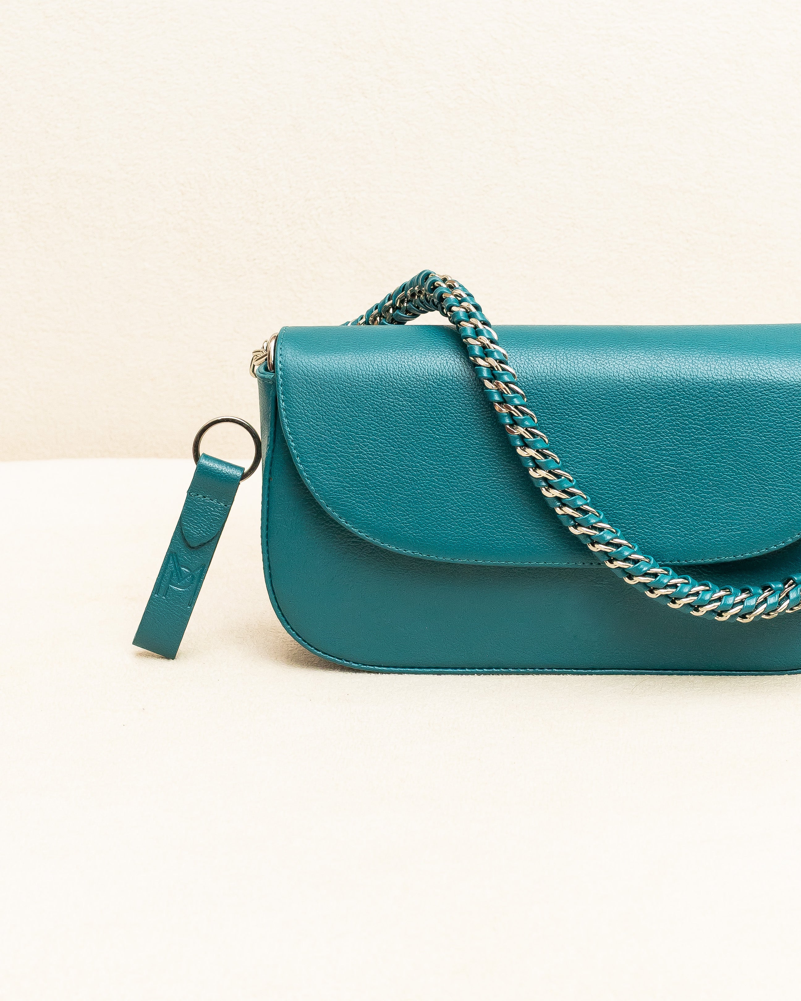 Bolsa tiracolo de Couro Legítimo Azul Petróleo - Alba Ferragem prata (Acompanha Presente)