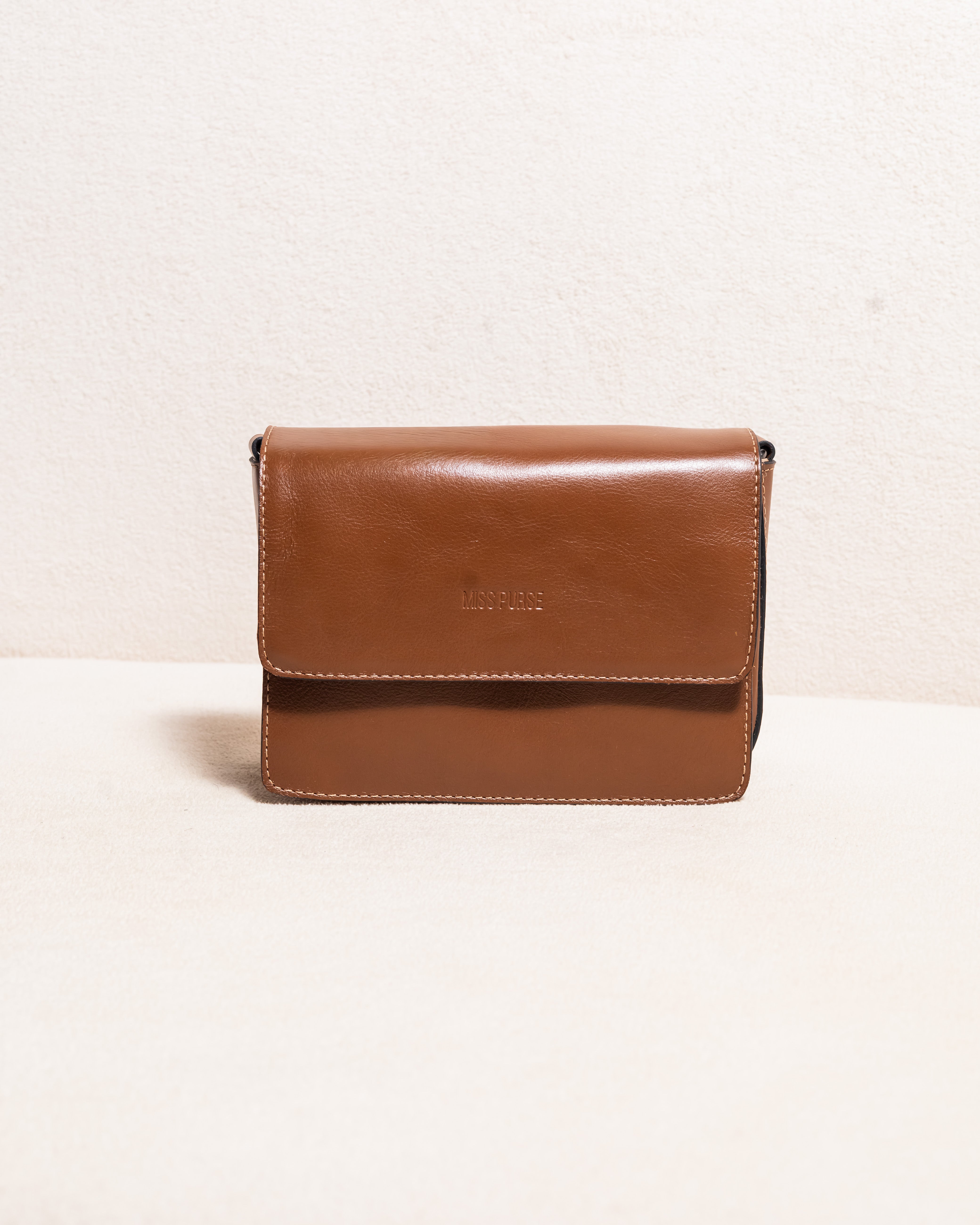 Bolsa transversal Couro Legítimo Lívia - Caramelo