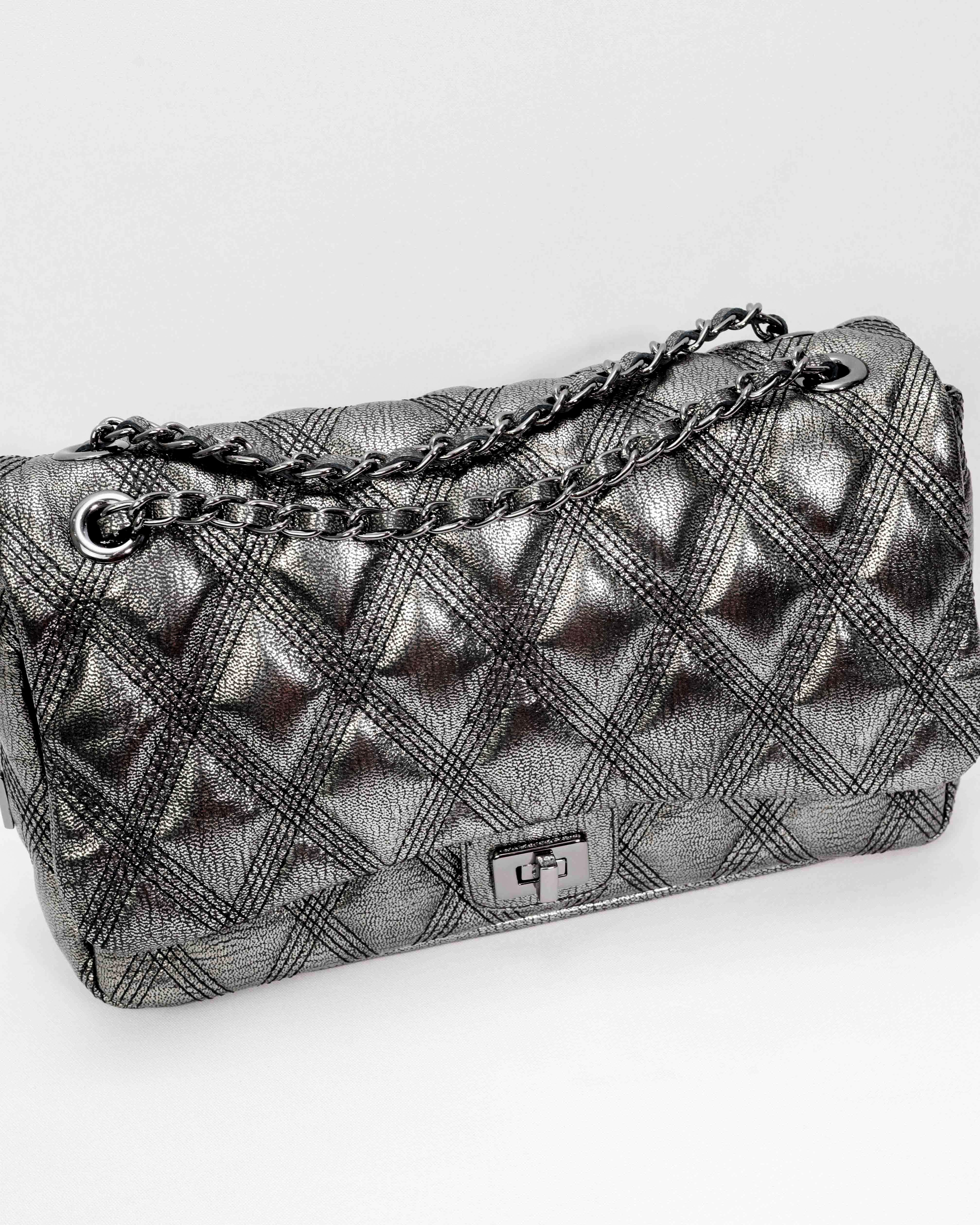 BOLSA BEATRICE MATELASSÊ ÔNIX METALIZADA