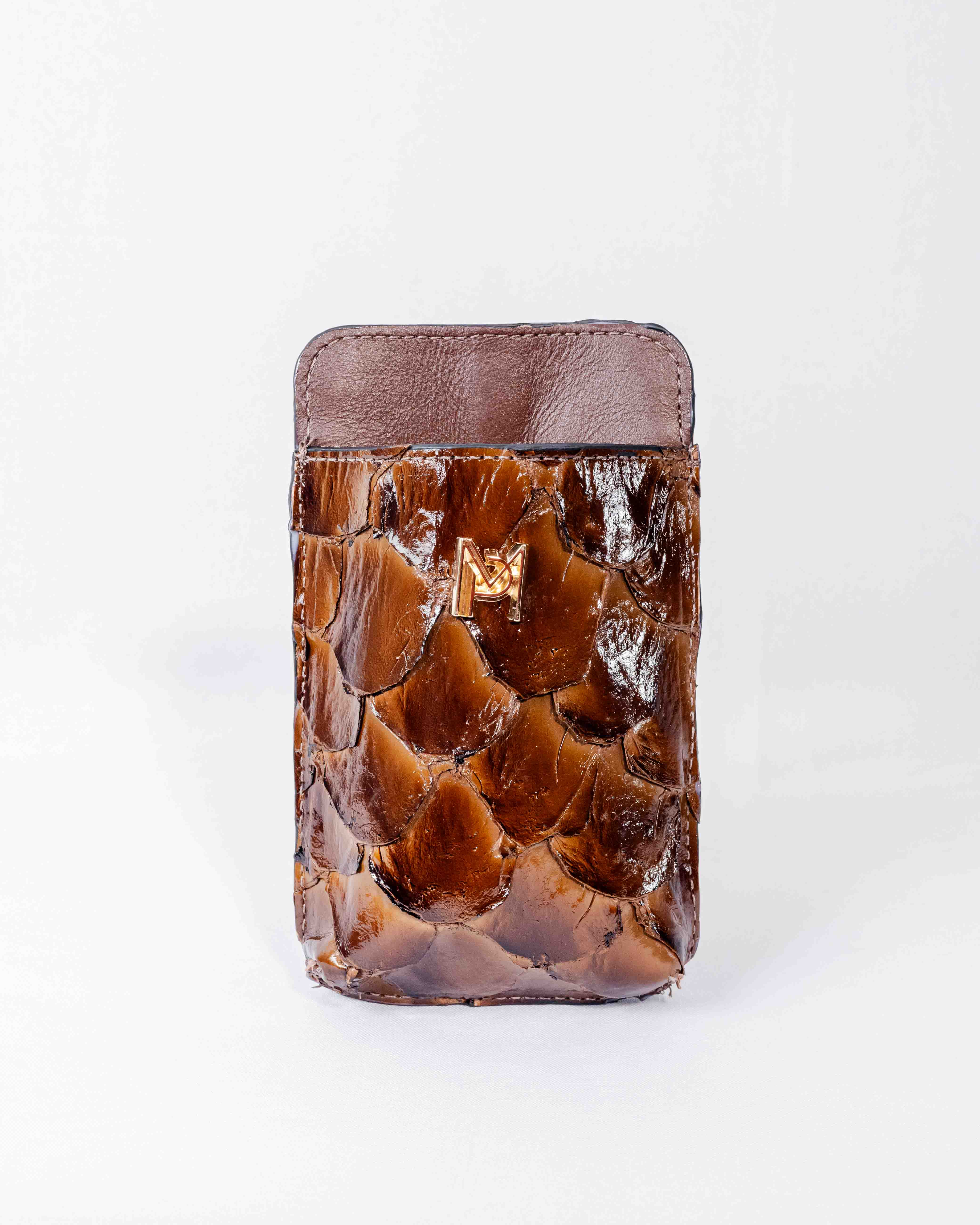 BOLSA PORTA CELULAR DE COURO PIRARUCU SOPHIE PINHÃO