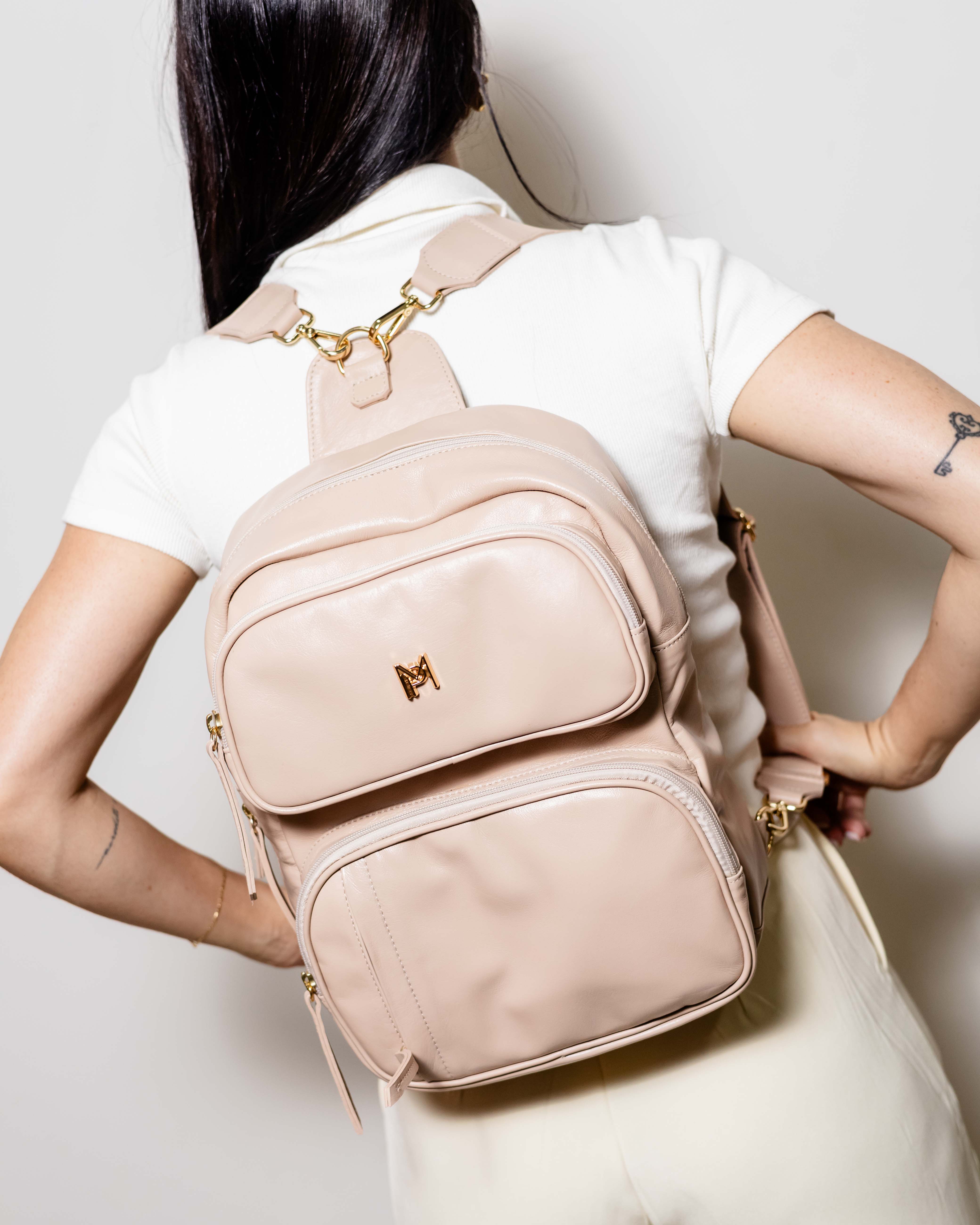 Mochila Alice de Couro Legítimo - Nude