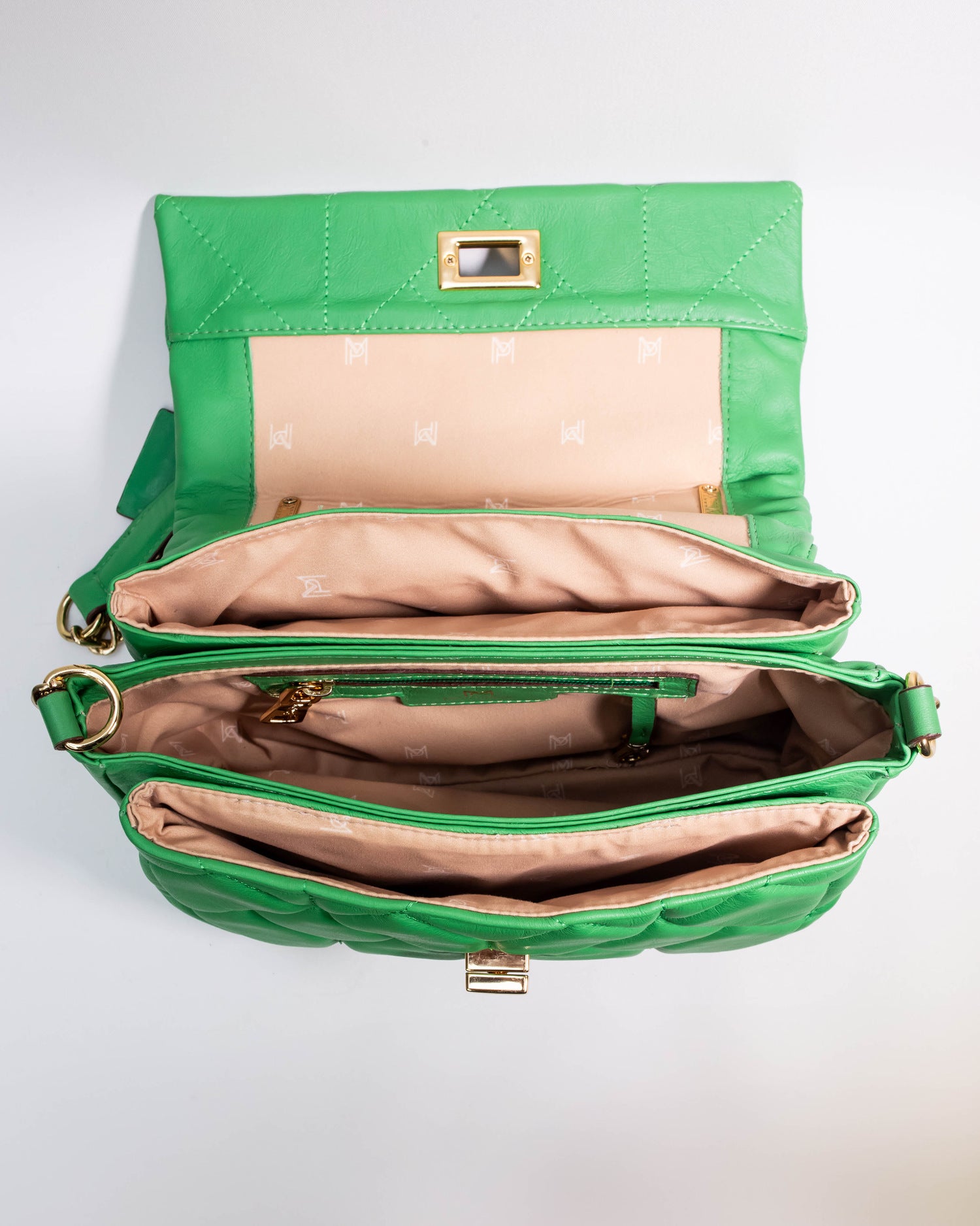 BOLSA PUFFY MATELASSÊ MARI VERDE