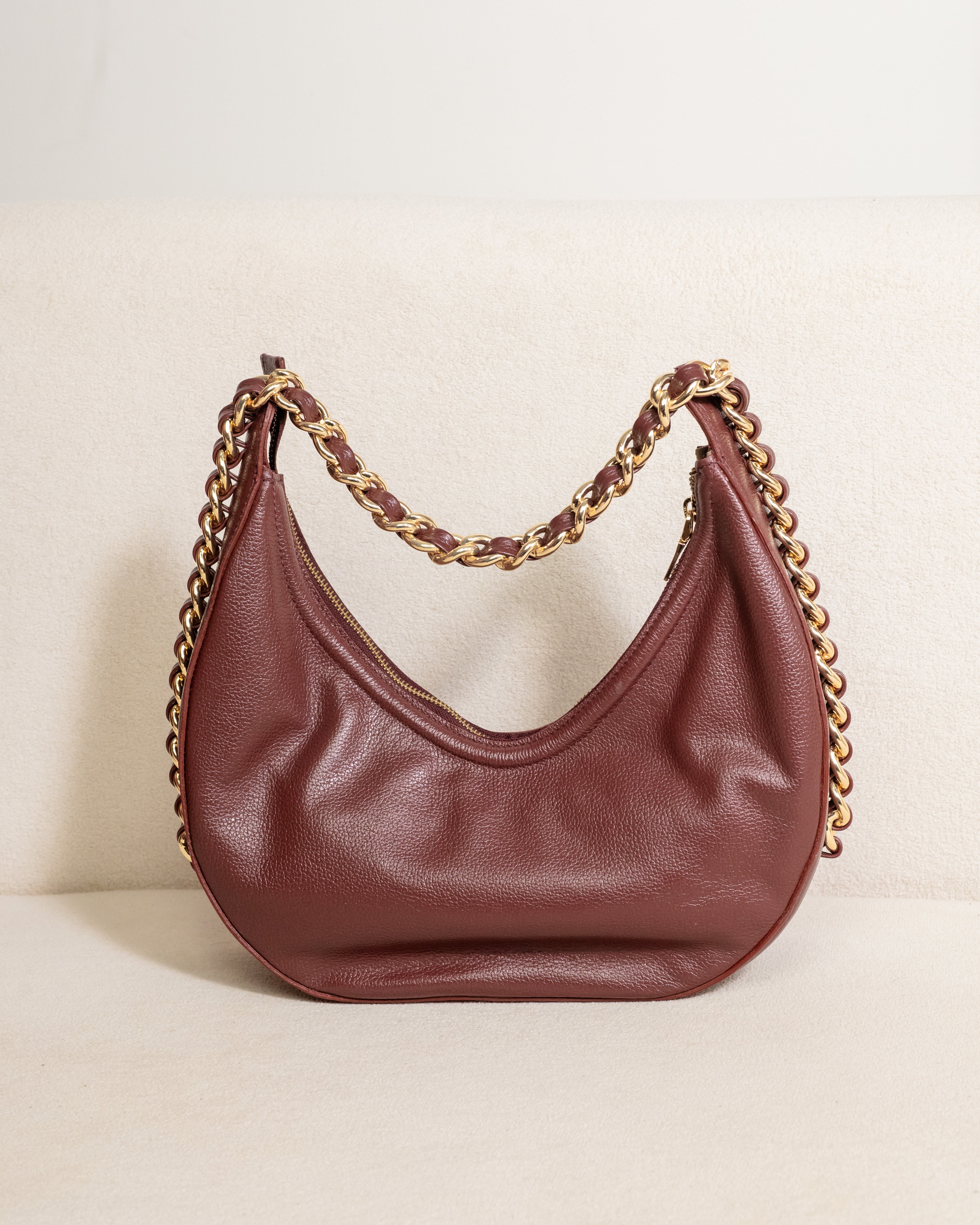 Bolsa Meia Lua de Couro Legítimo Marsala / Collab Aninha Gomes