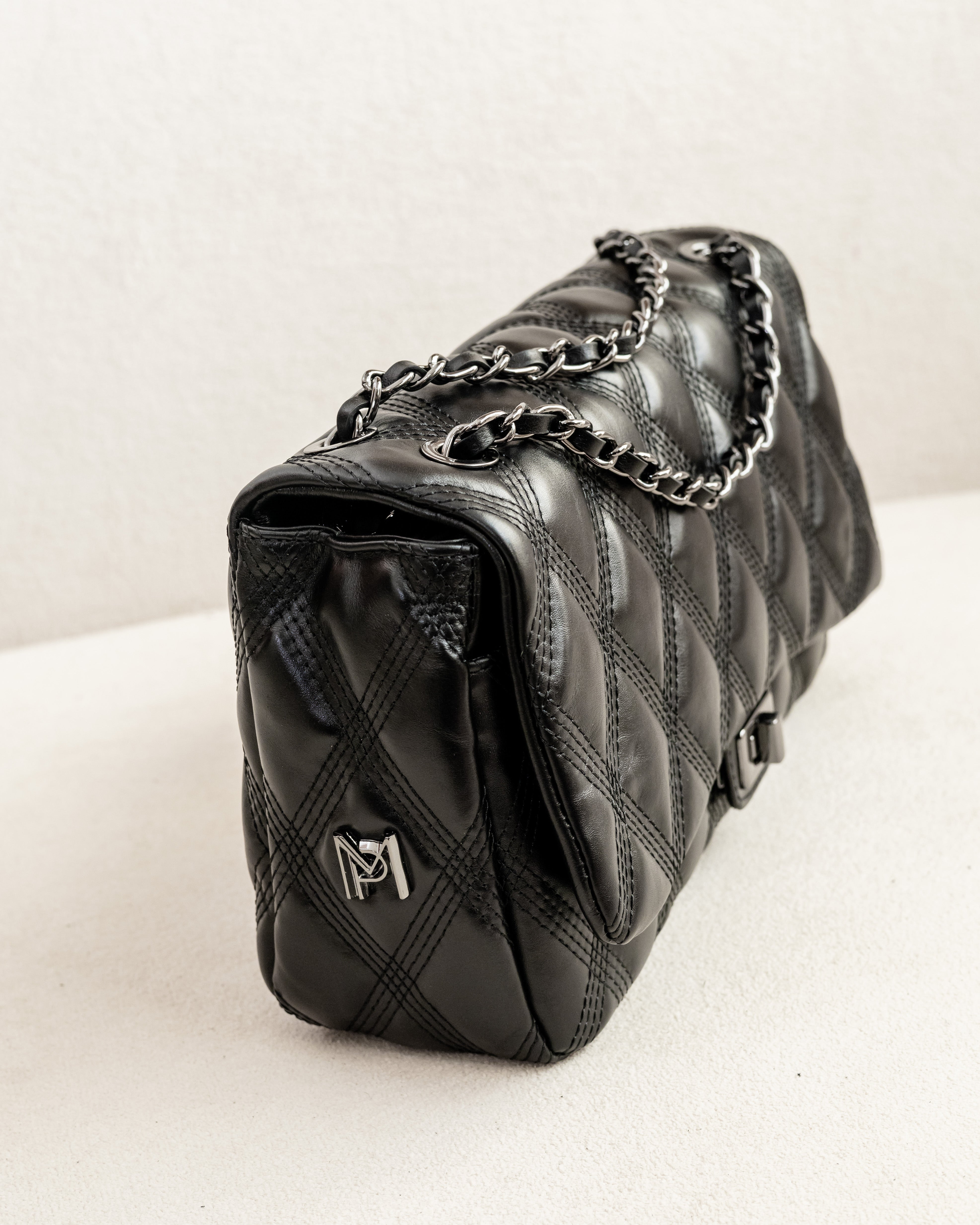 Bolsa Beatrice Matelassê - Preta com Ferragem Ônix