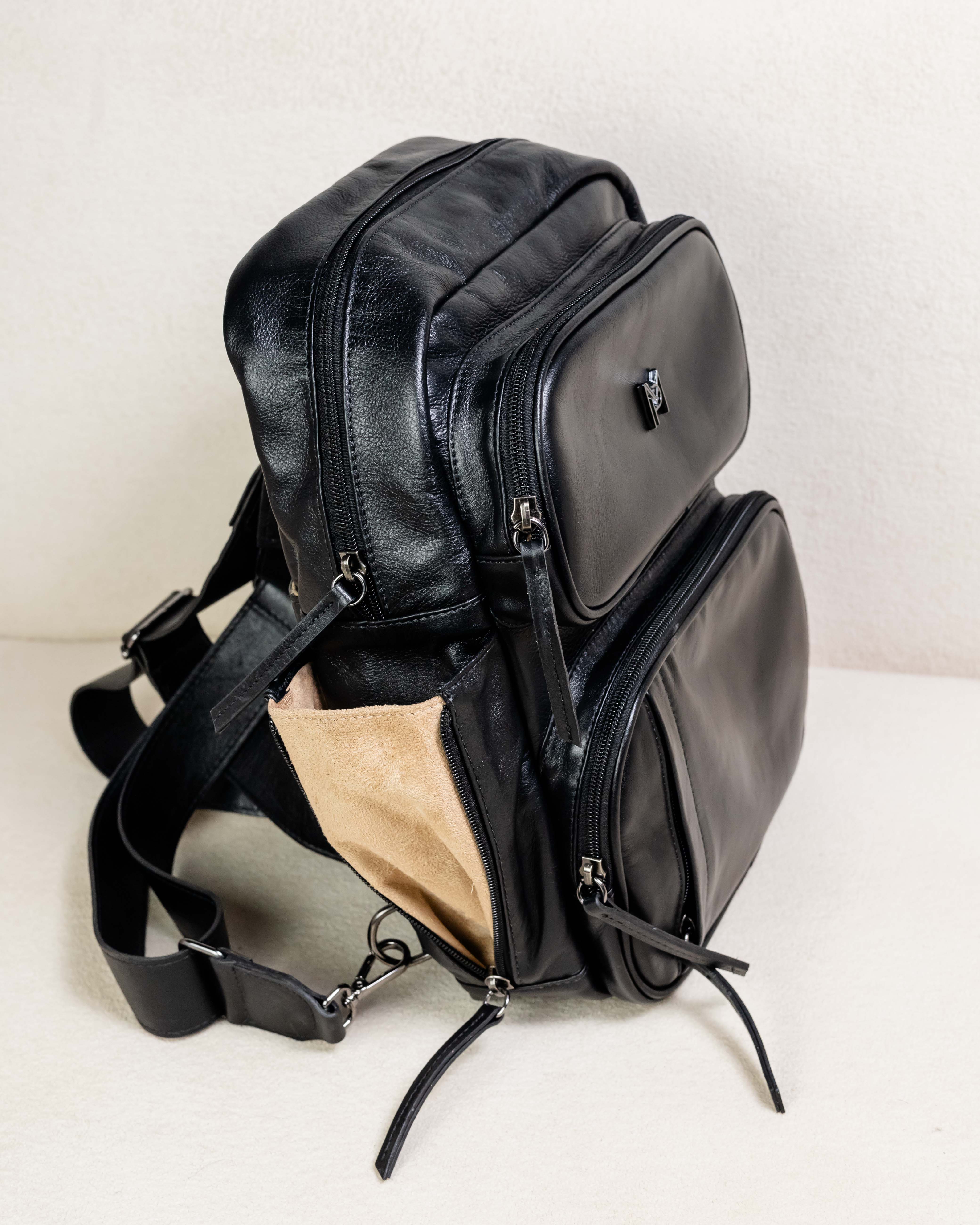 Mochila Alice de Couro Legítimo - Preto