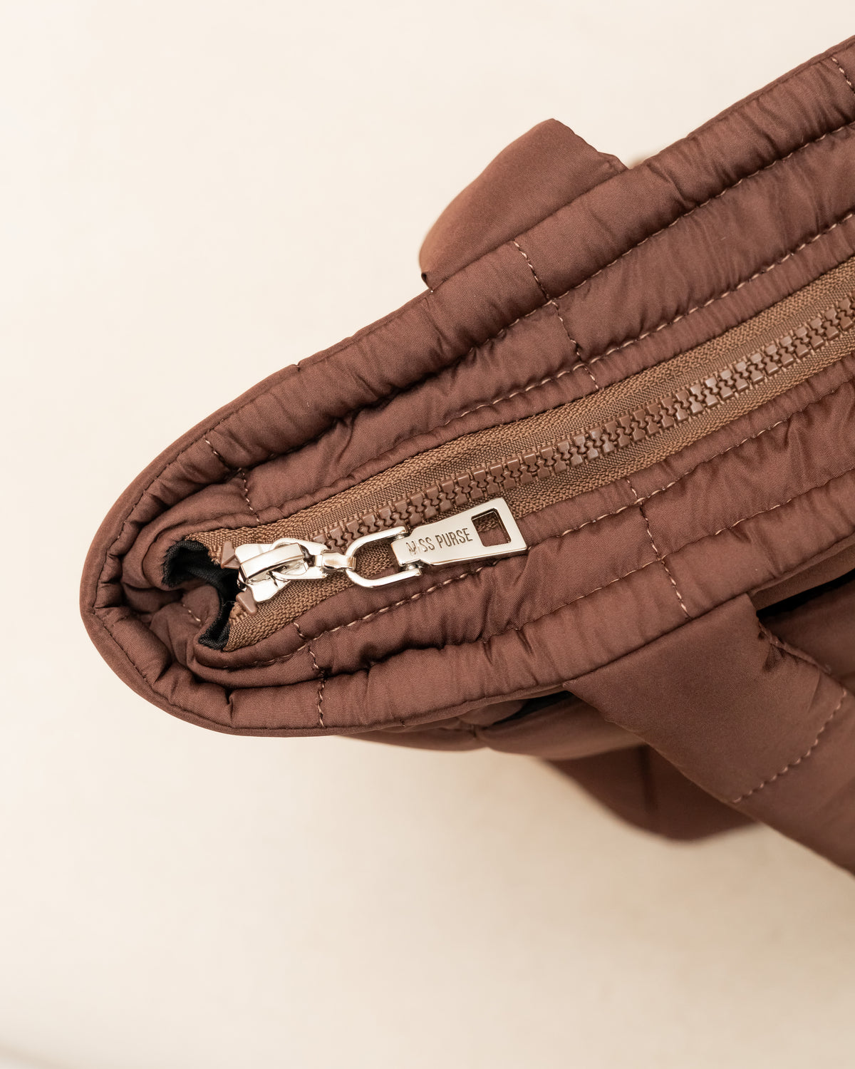 Bolsa Puffer Move de Nylon - Marrom