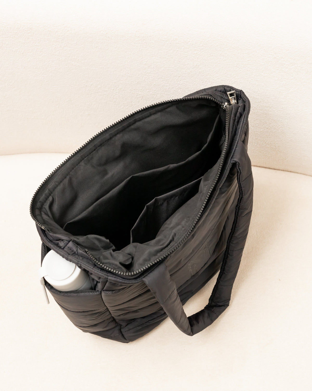 Bolsa Puffer Move de Nylon - Preta