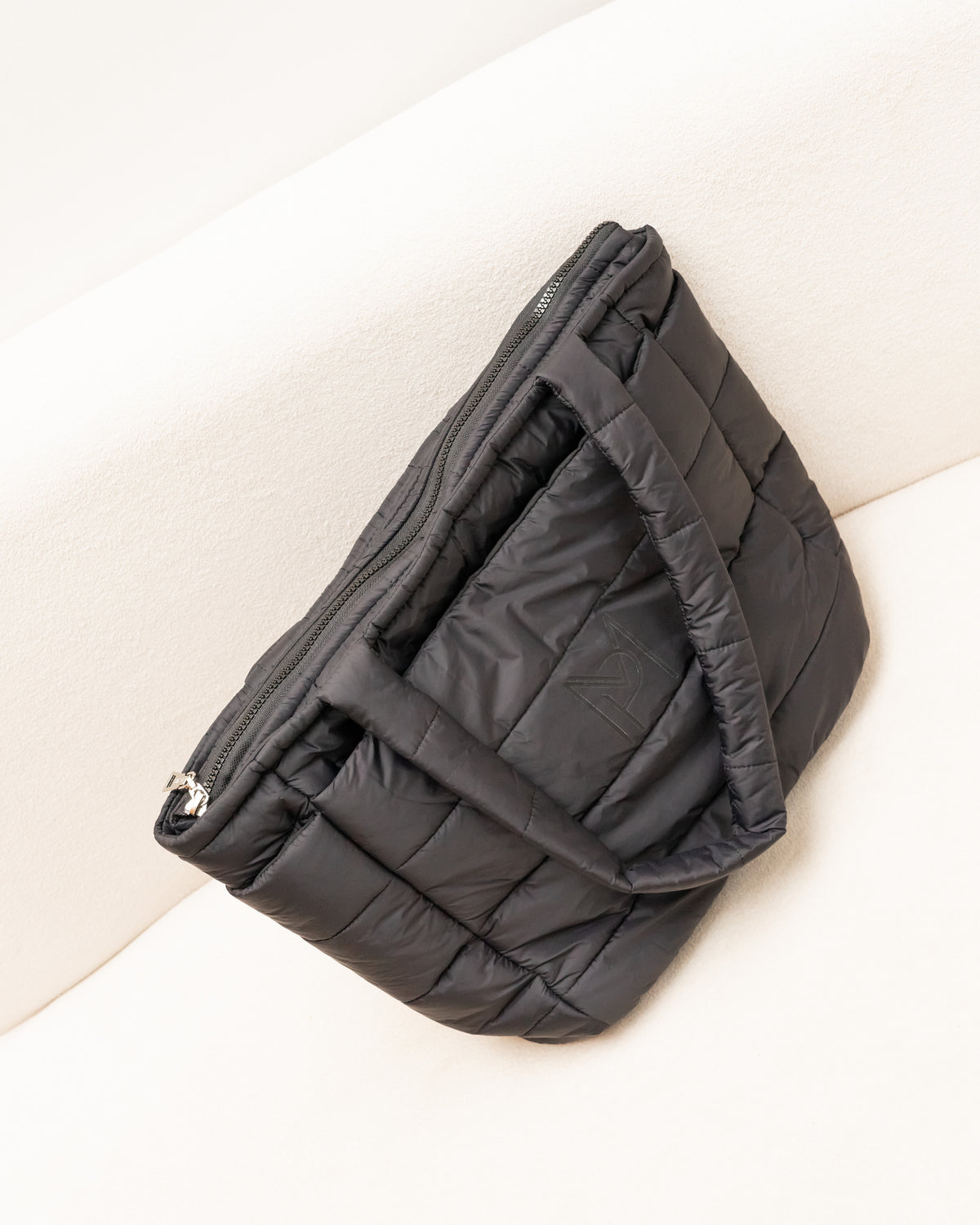 Bolsa Puffer Move de Nylon - Preta