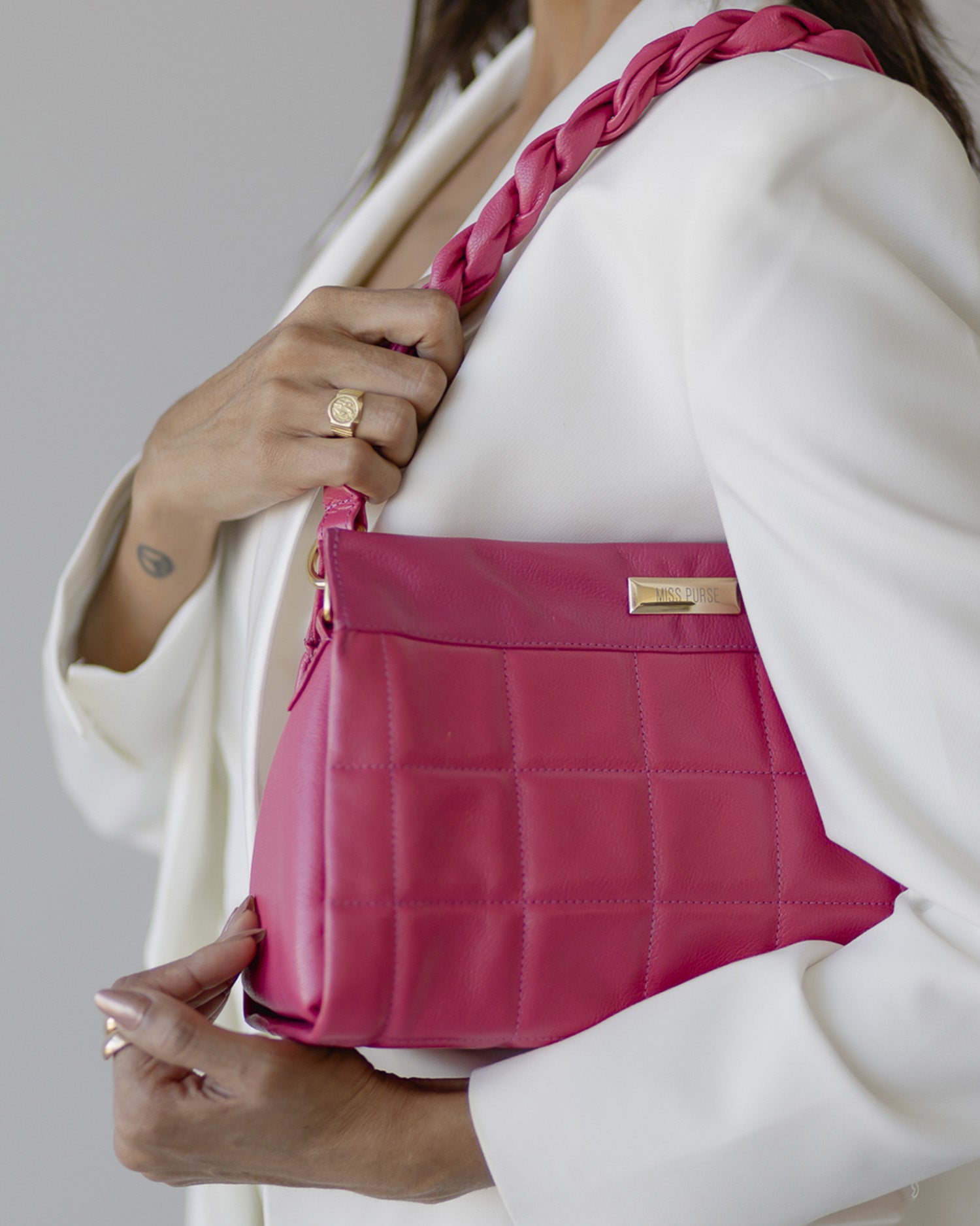 BOLSA CHARLOTTE PINK COURO LEGÍTIMO