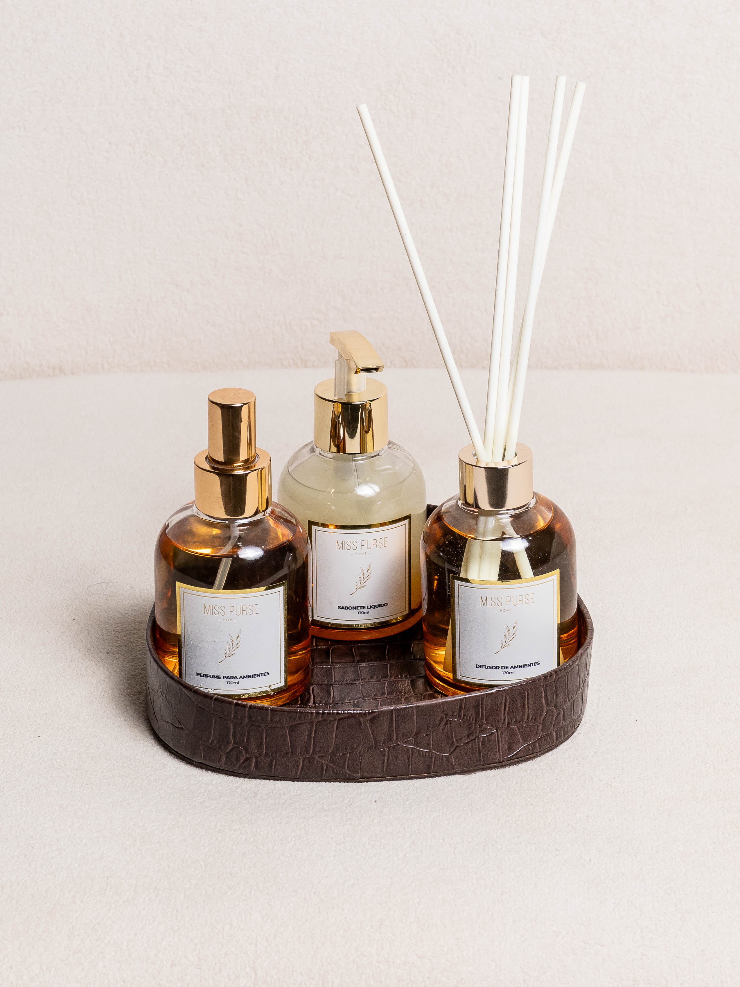 LINHA HOME MISS PURSE COM BADEJA DE COURO LEGÍTIMO