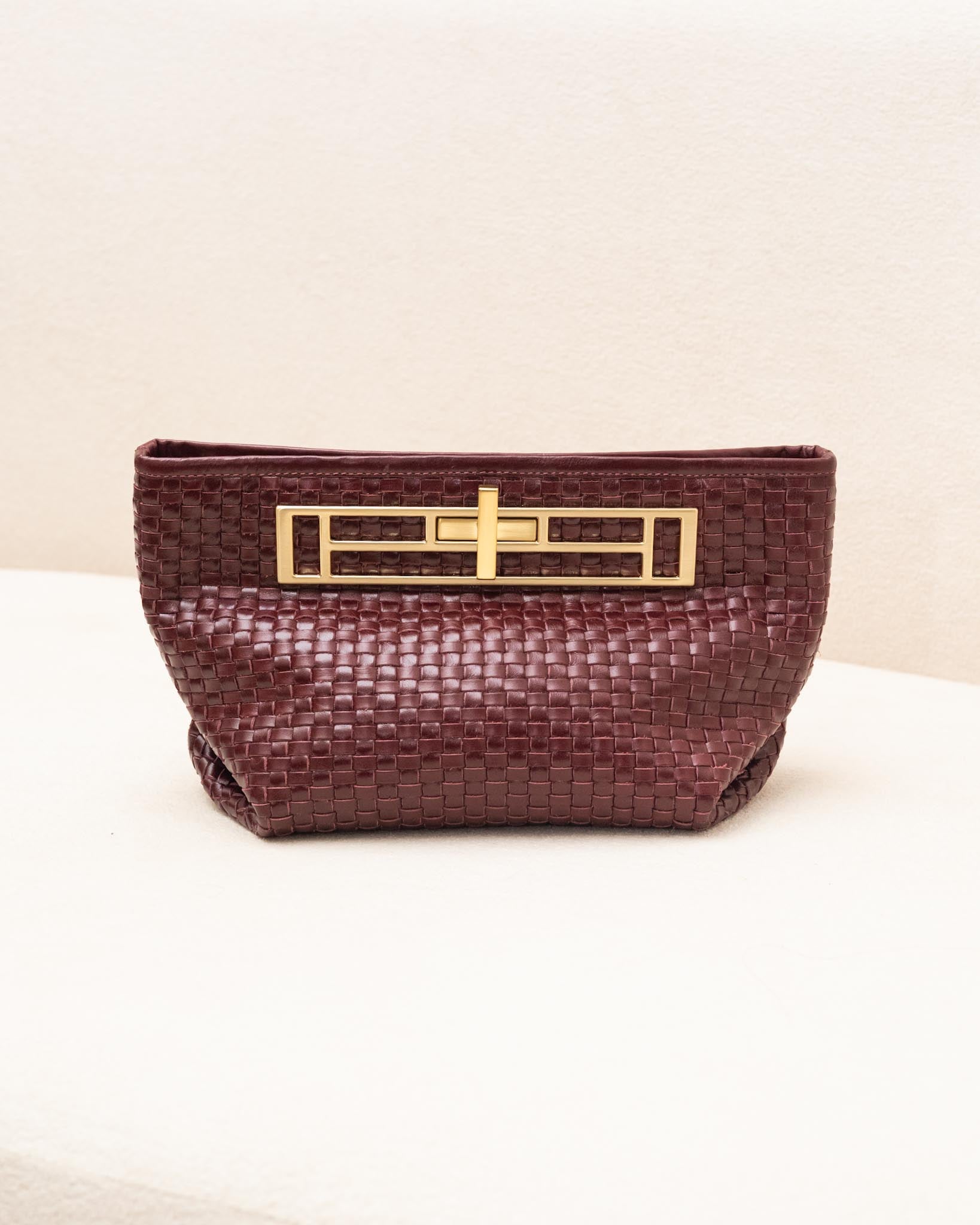 BOLSA MAXI CLUTCH DIANA EM COURO LEGÍTIMO TRESSÊ MARSALA
