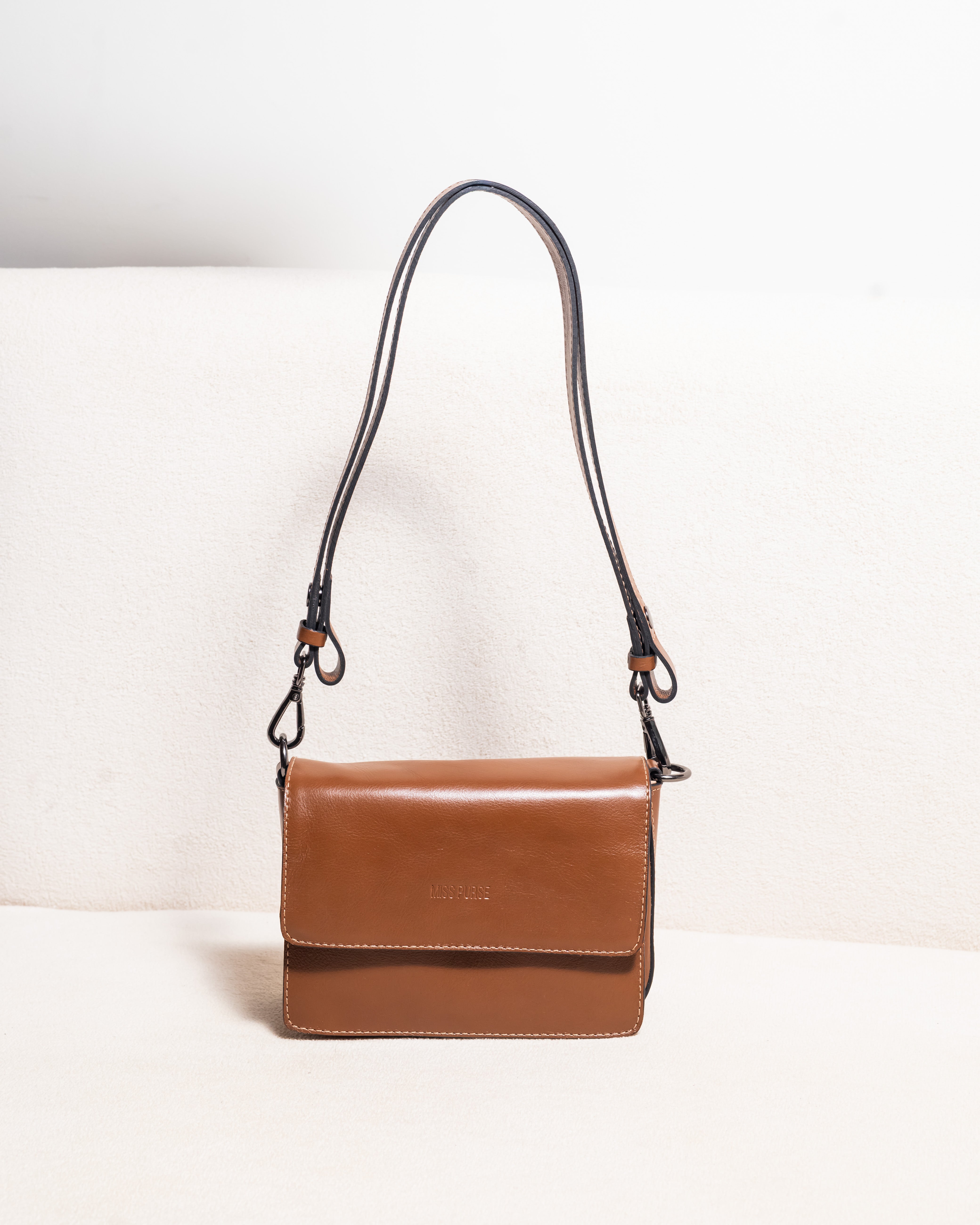 Bolsa transversal Couro Legítimo Lívia - Caramelo