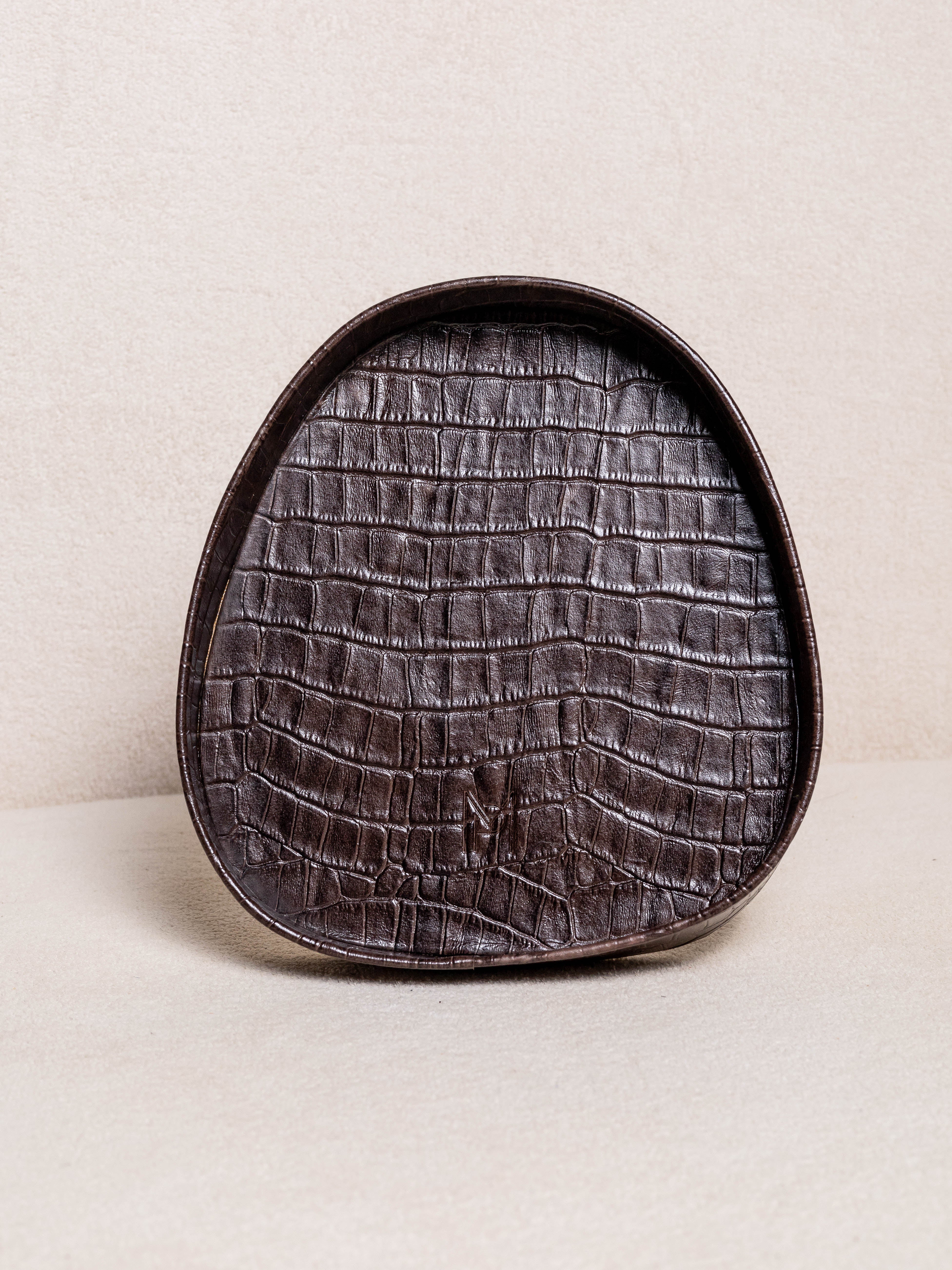 LINHA HOME MISS PURSE COM BADEJA DE COURO LEGÍTIMO