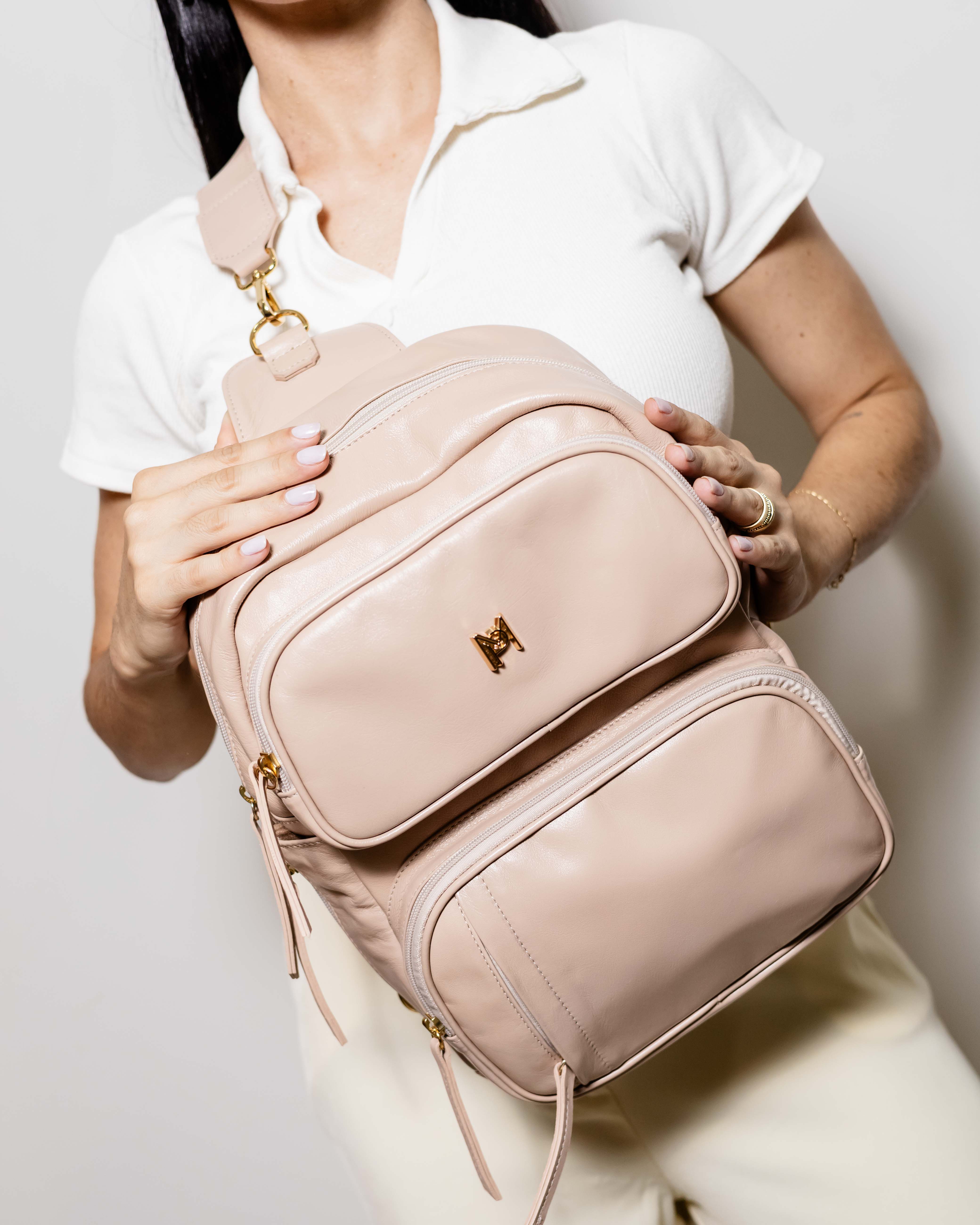 Mochila Alice de Couro Legítimo - Nude