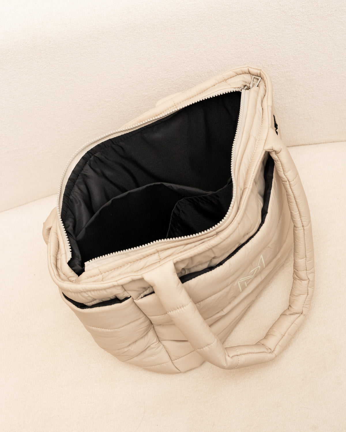 Bolsa Puffer Move de Nylon - Bege